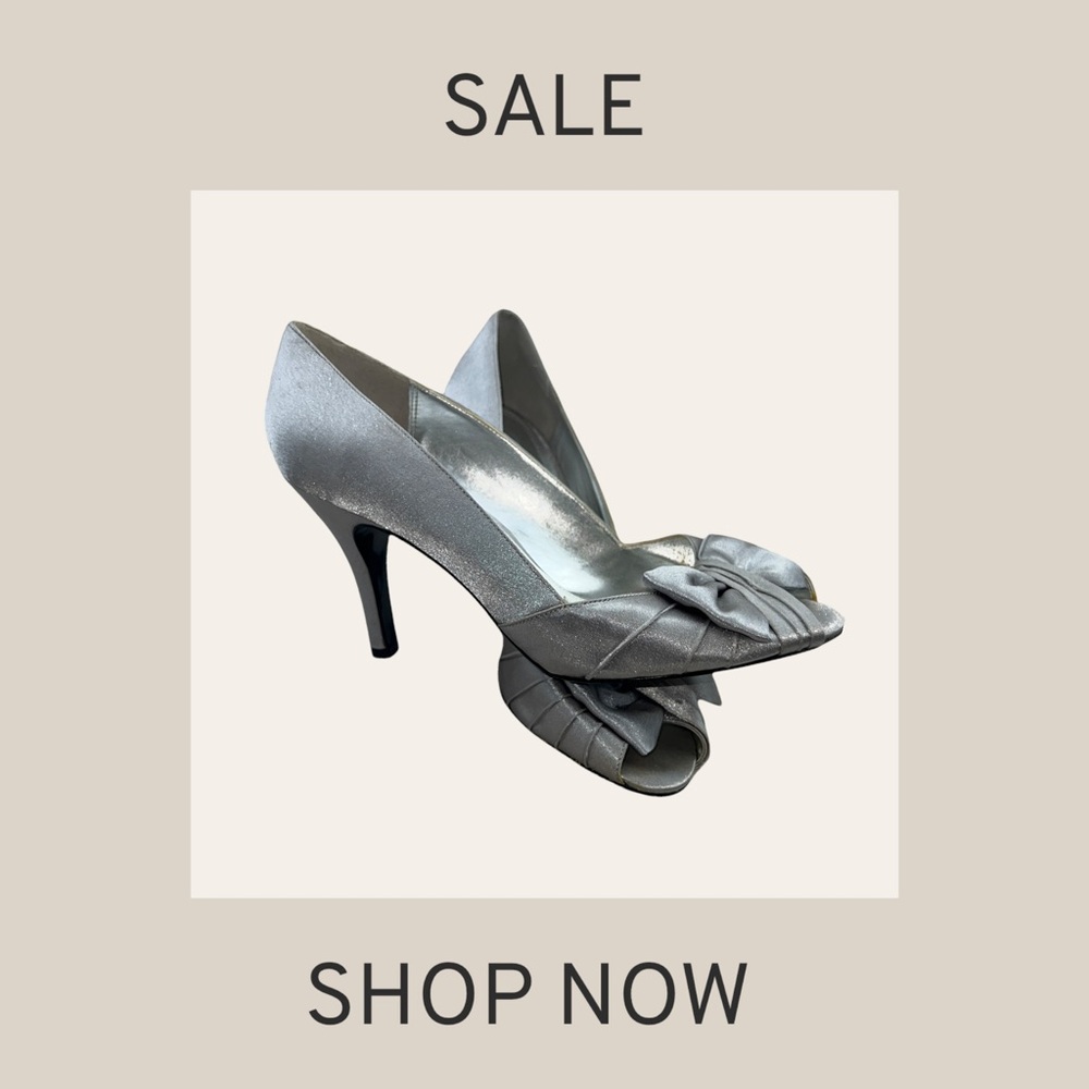‼️HOLIDAY SALE‼️ Nina Women's Forbes Satin Peep-Toe Pump